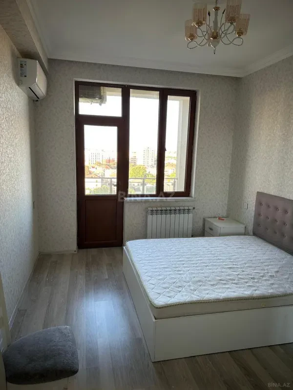 Kirayə verilir 2 otaqlı mənzil 100 m²
