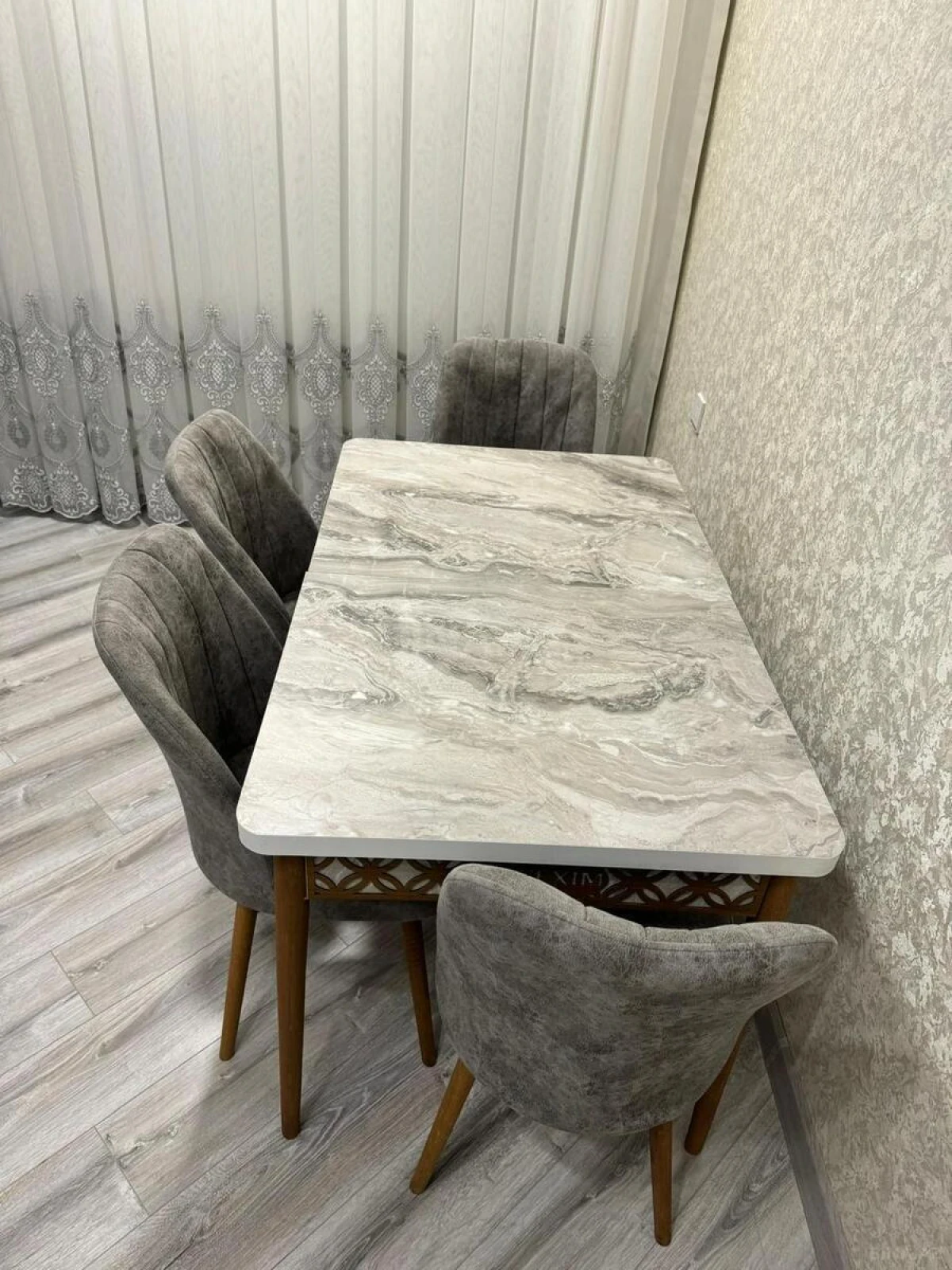 Kirayə verilir 2 otaqlı mənzil 100 m²