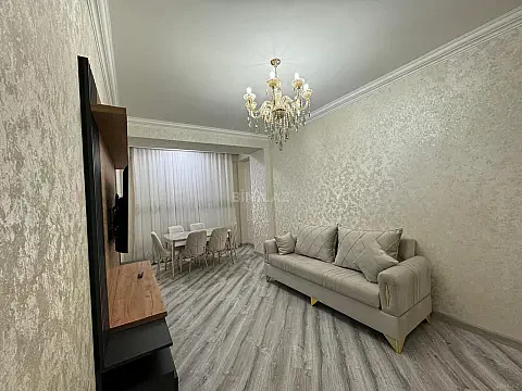 Kirayə verilir 2 otaqlı mənzil 100 m²