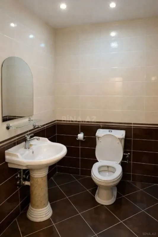 Satılır 3 otaqlı mənzil 140 m²