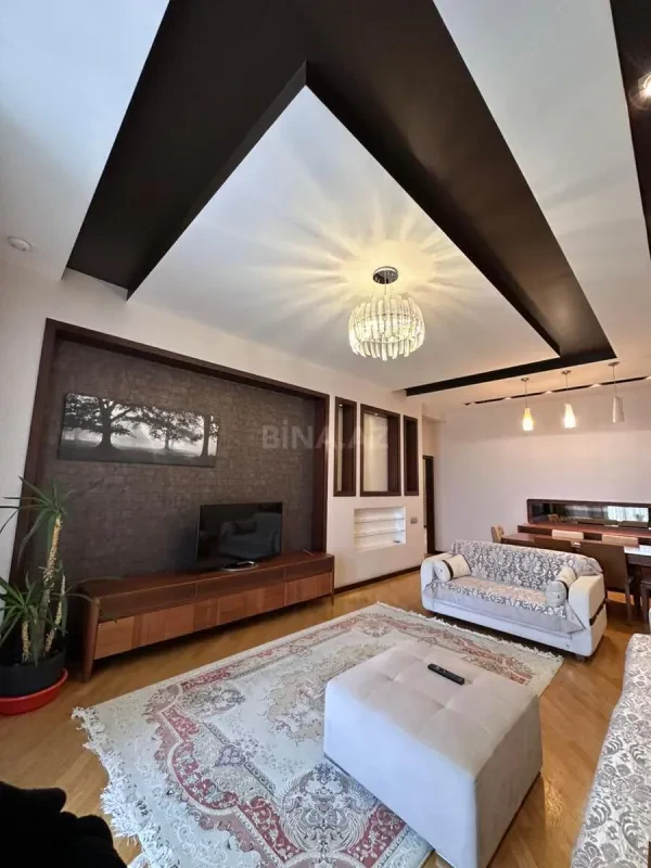 Kirayə verilir 3 otaqlı mənzil 110 m²