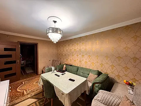 Satılır 3 otaqlı mənzil 65 m²