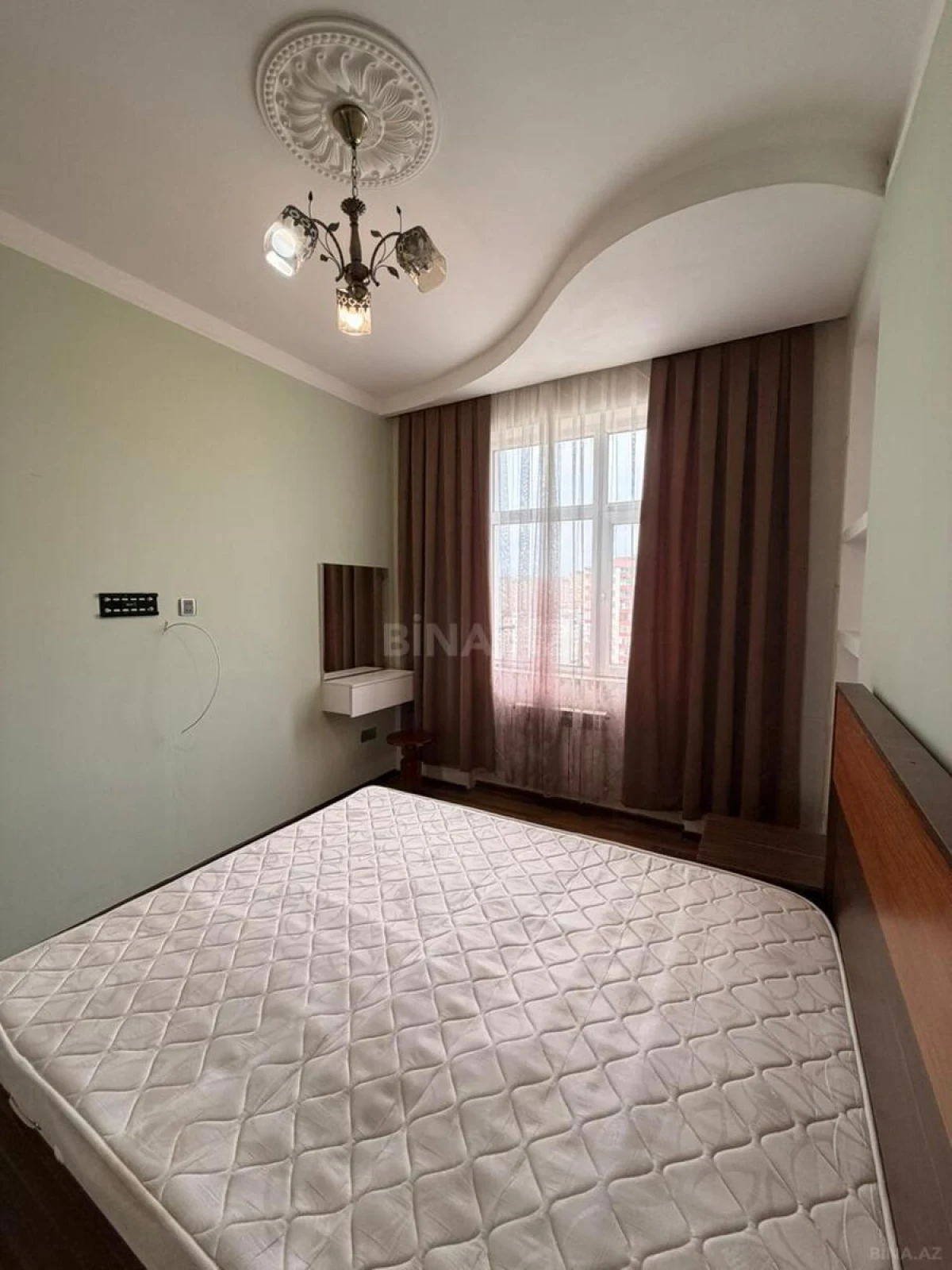 Kirayə verilir 2 otaqlı mənzil 76 m²