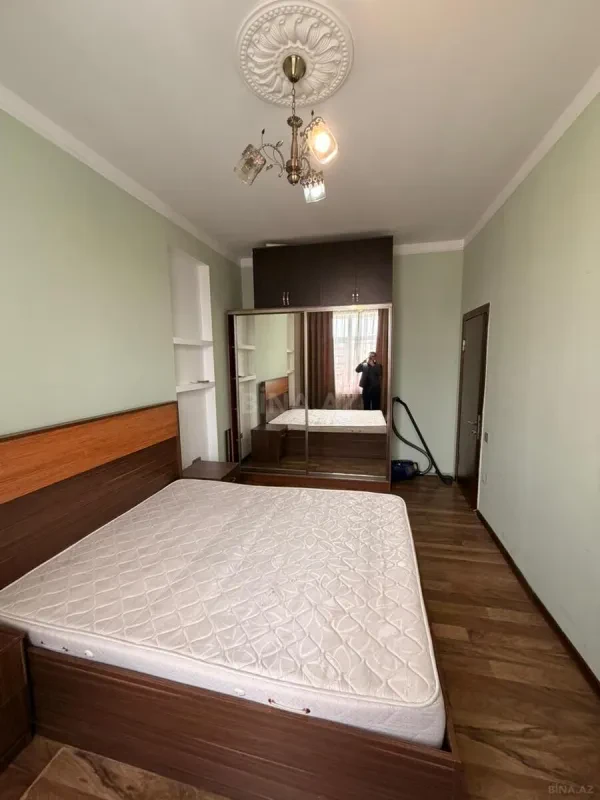 Kirayə verilir 2 otaqlı mənzil 76 m²