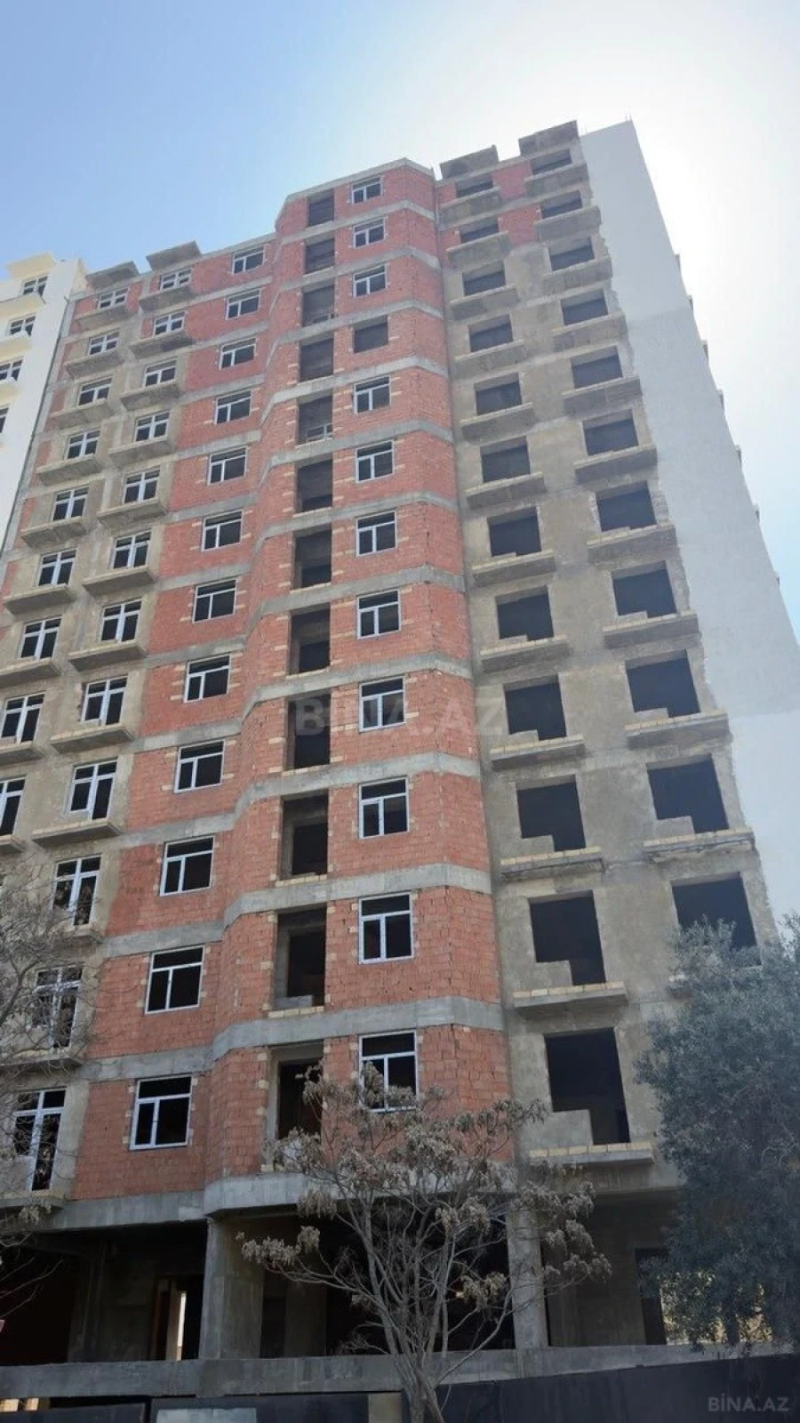 Satılır 2 otaqlı mənzil 113 m²