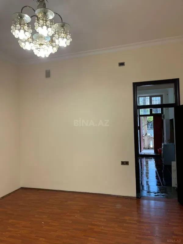 Kirayə verilir 2 otaqlı mənzil 55 m²