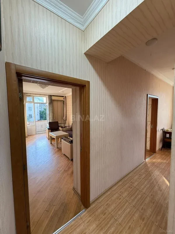 Kirayə verilir 2 otaqlı mənzil 60 m²