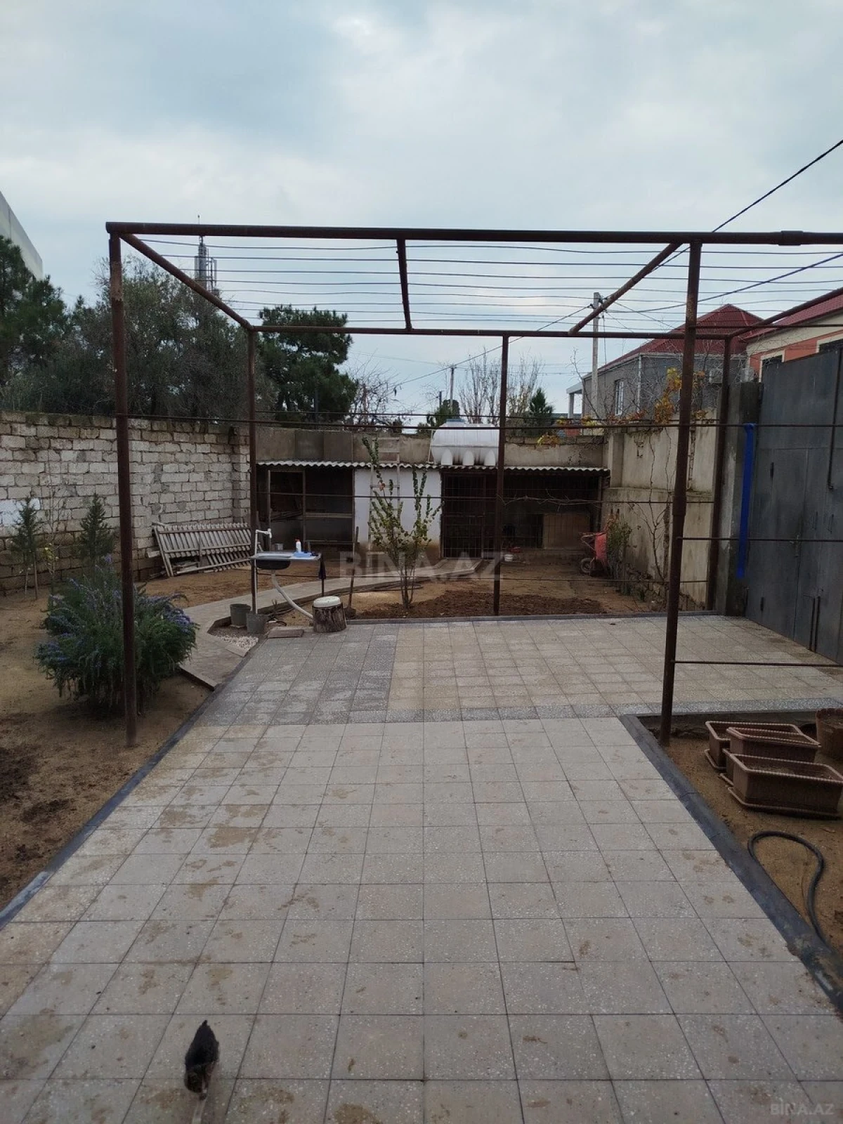 Satılır 2 otaqlı həyət evi 63 m²