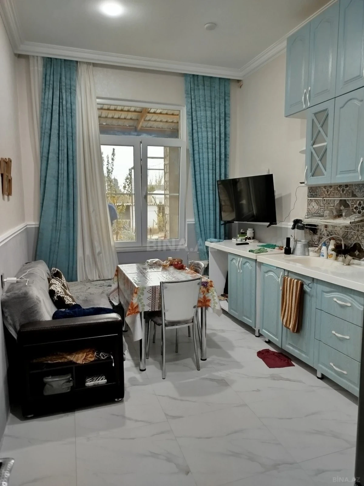 Satılır 2 otaqlı həyət evi 63 m²