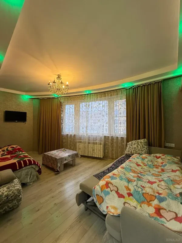 Satılır 2 otaqlı mənzil 84 m²