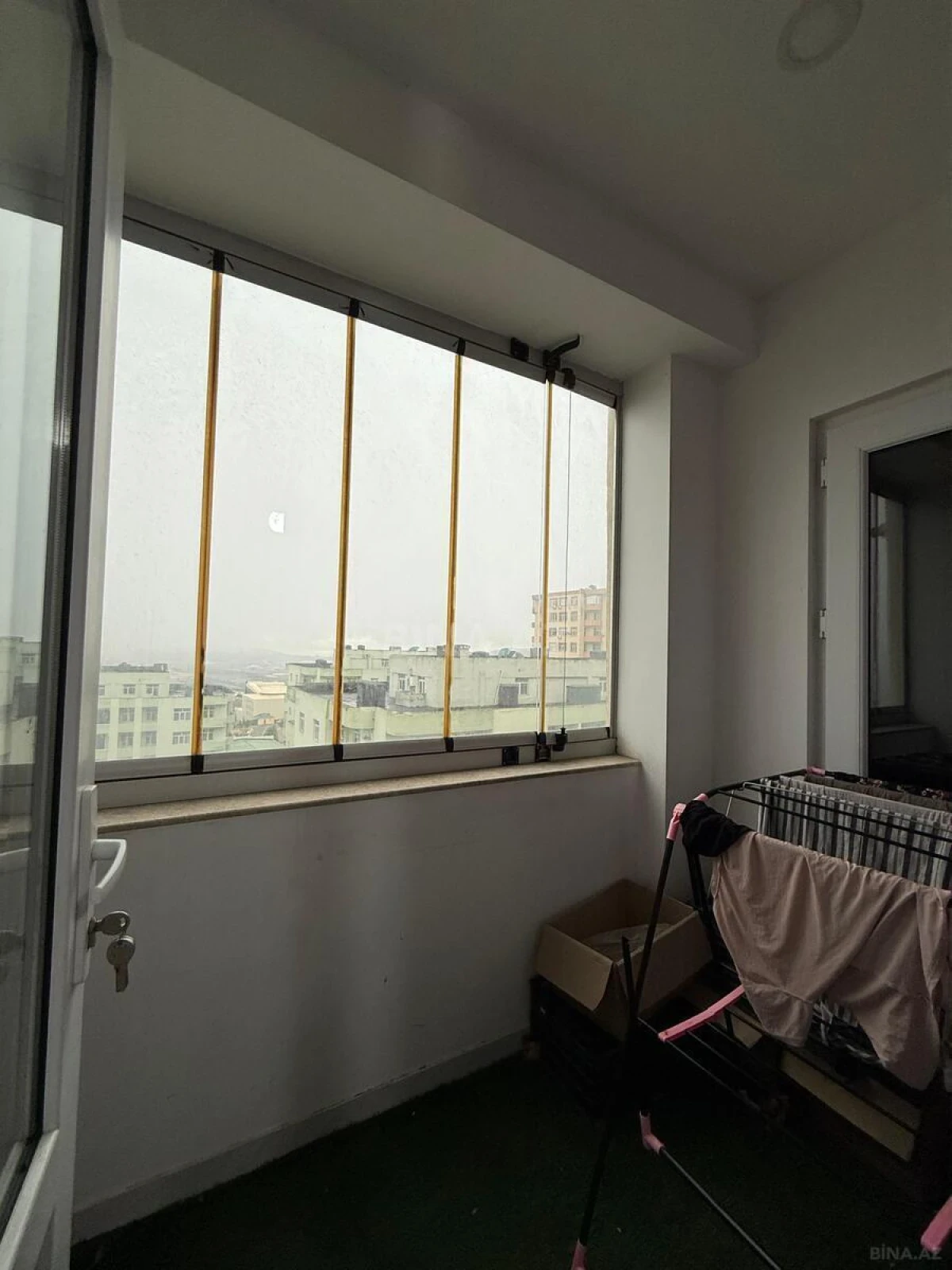 Satılır 2 otaqlı mənzil 84 m²