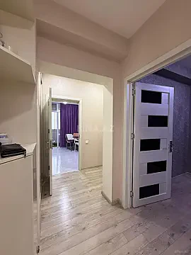 Satılır 2 otaqlı mənzil 84 m²