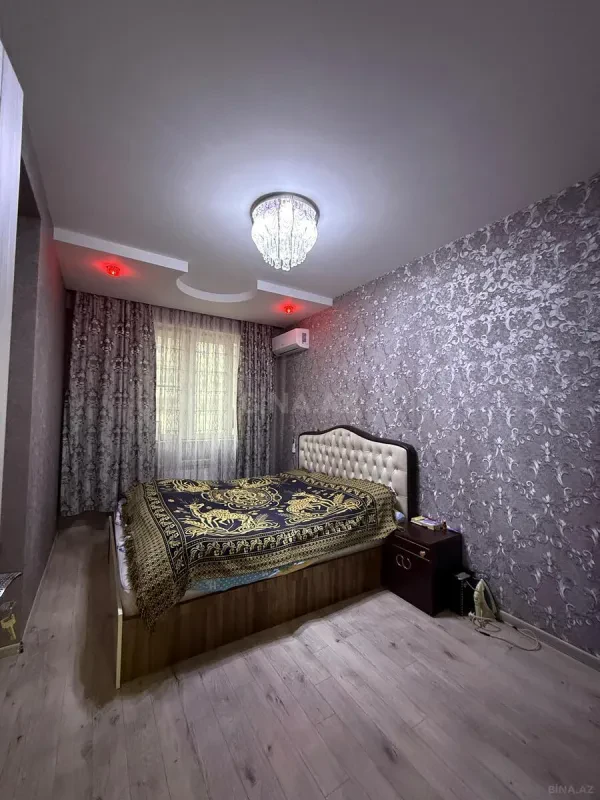 Satılır 2 otaqlı mənzil 84 m²