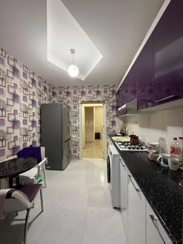 Satılır 2 otaqlı mənzil 84 m²