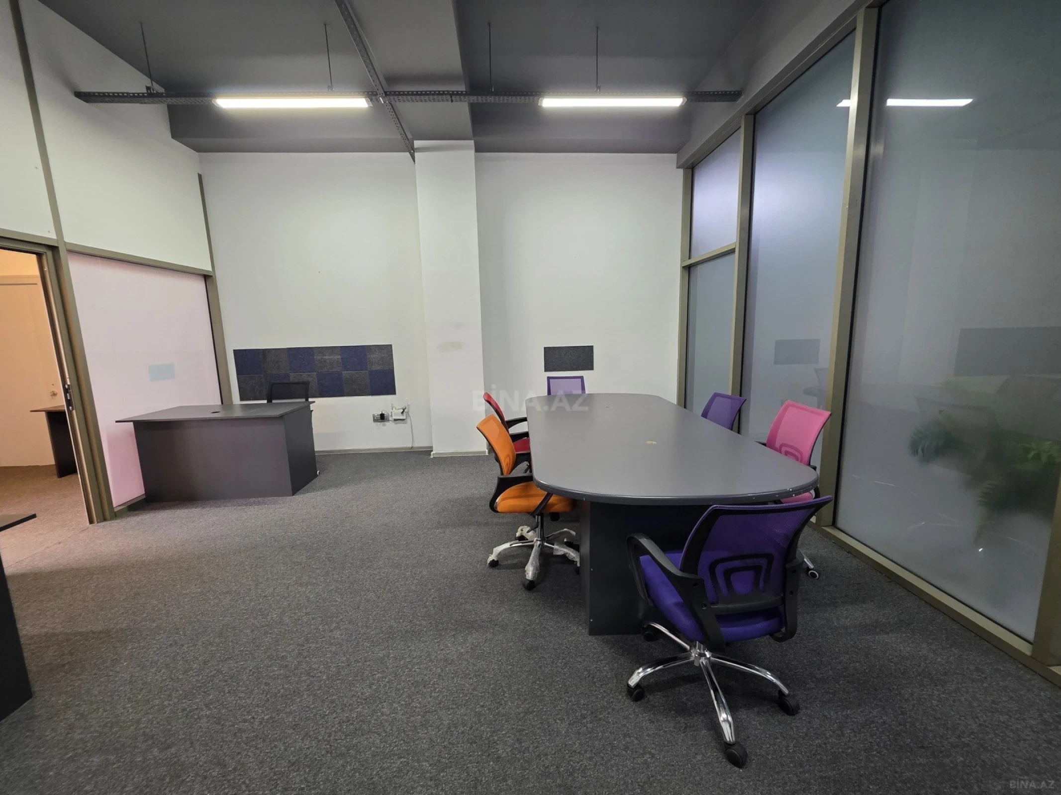 Kirayə verilir 2 otaqlı ofis 65 m²