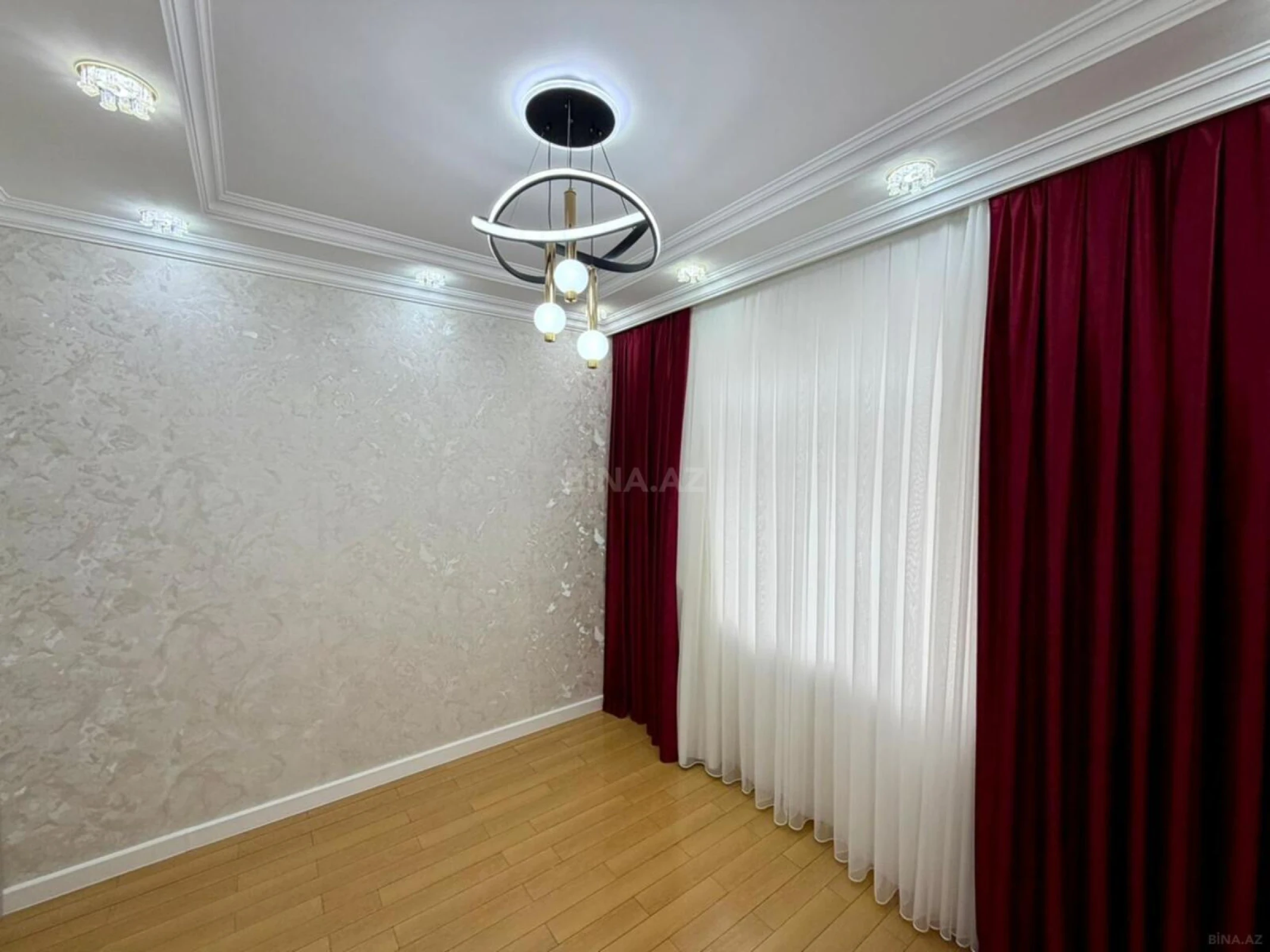 Satılır 3 otaqlı mənzil 65 m²