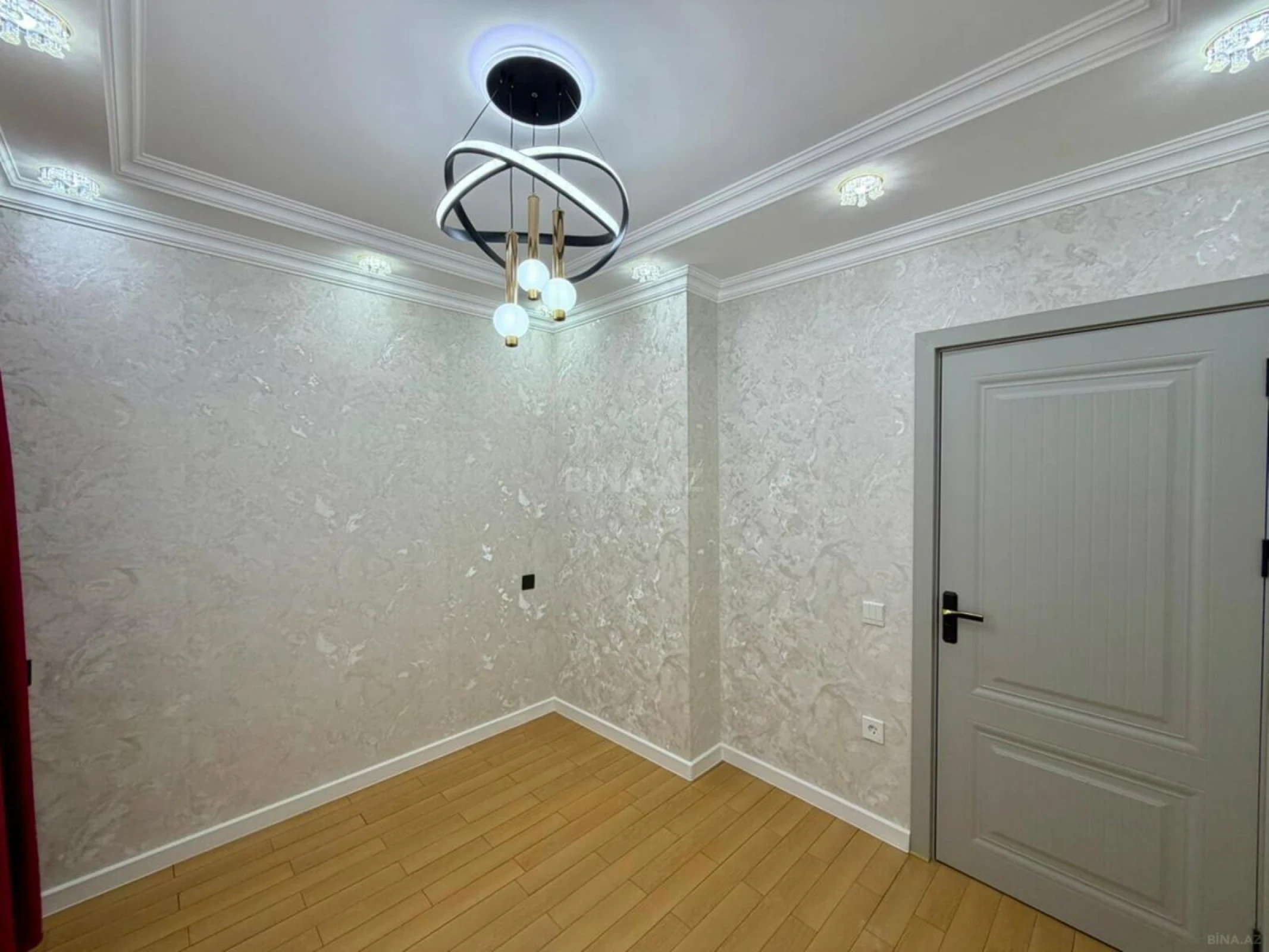 Satılır 3 otaqlı mənzil 65 m²