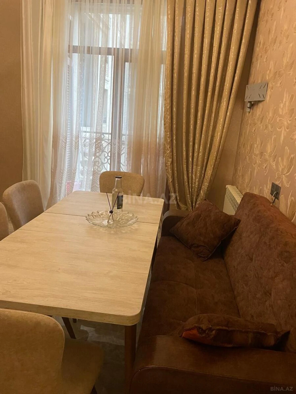Kirayə verilir 4 otaqlı mənzil 160 m²