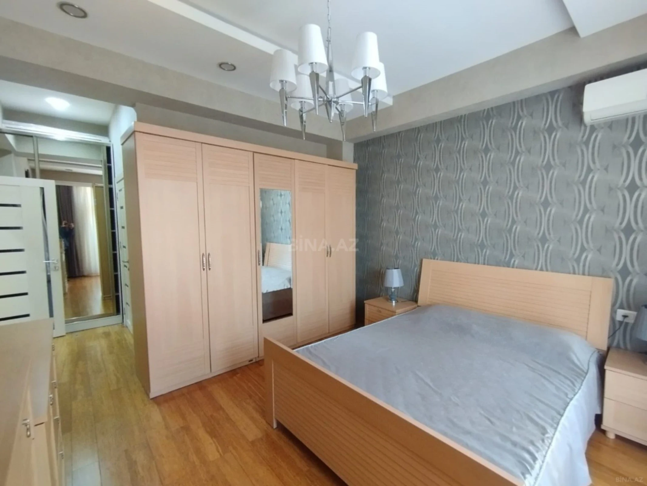 Kirayə verilir 3 otaqlı mənzil 100 m²