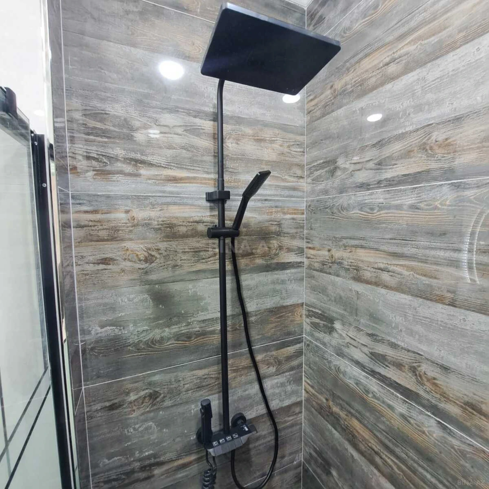 Satılır 2 otaqlı mənzil 55 m²