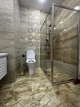 Kirayə verilir 4 otaqlı mənzil 150 m²
