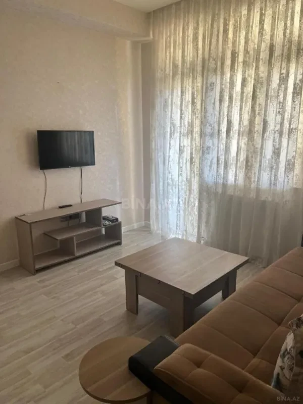 Kirayə verilir 2 otaqlı mənzil 60 m²
