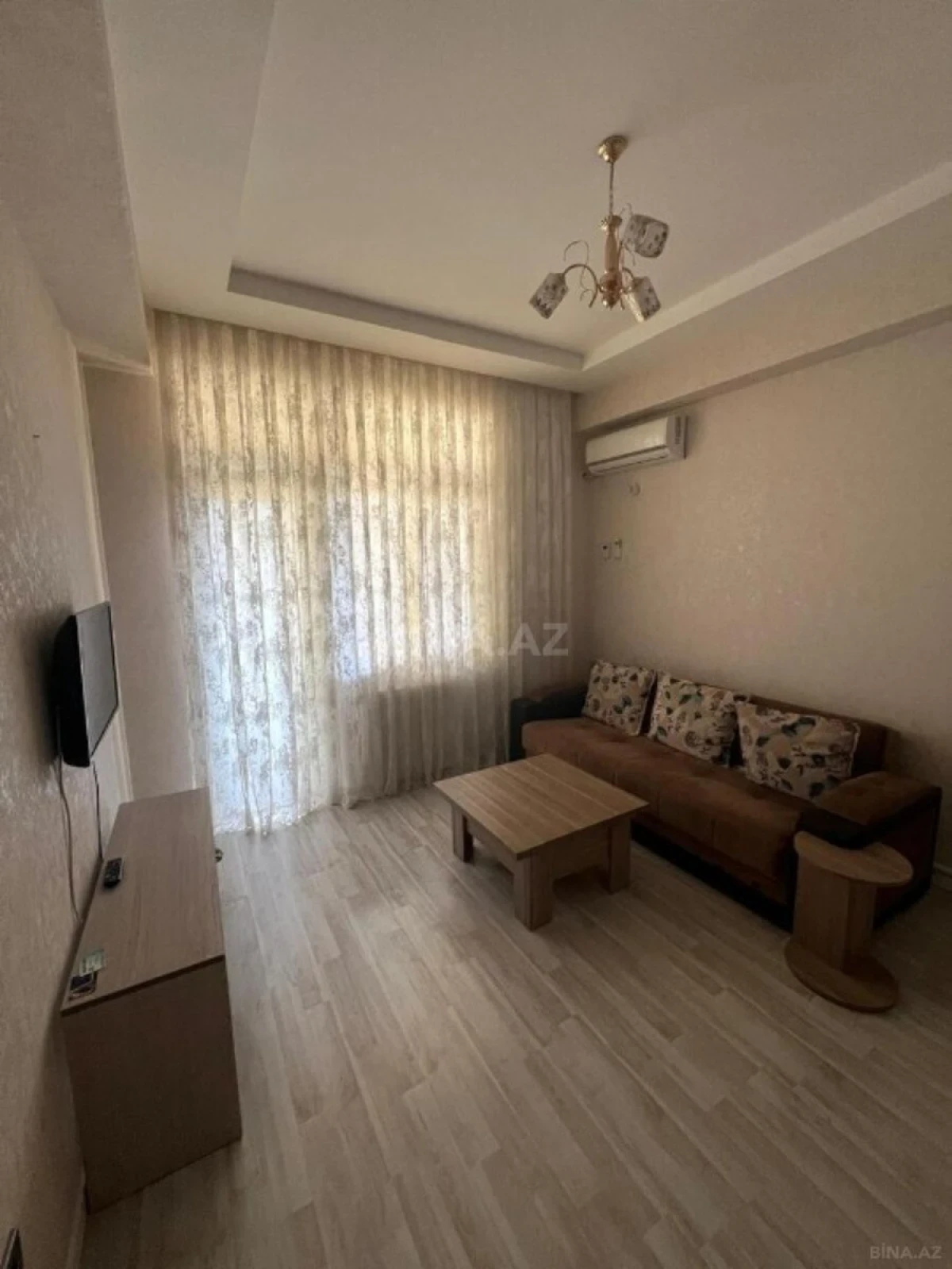 Kirayə verilir 2 otaqlı mənzil 60 m²