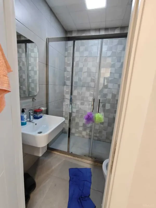 Satılır 3 otaqlı mənzil 96.5 m²