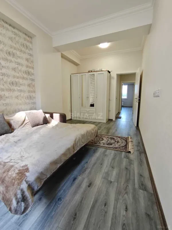 Satılır 3 otaqlı mənzil 96.5 m²