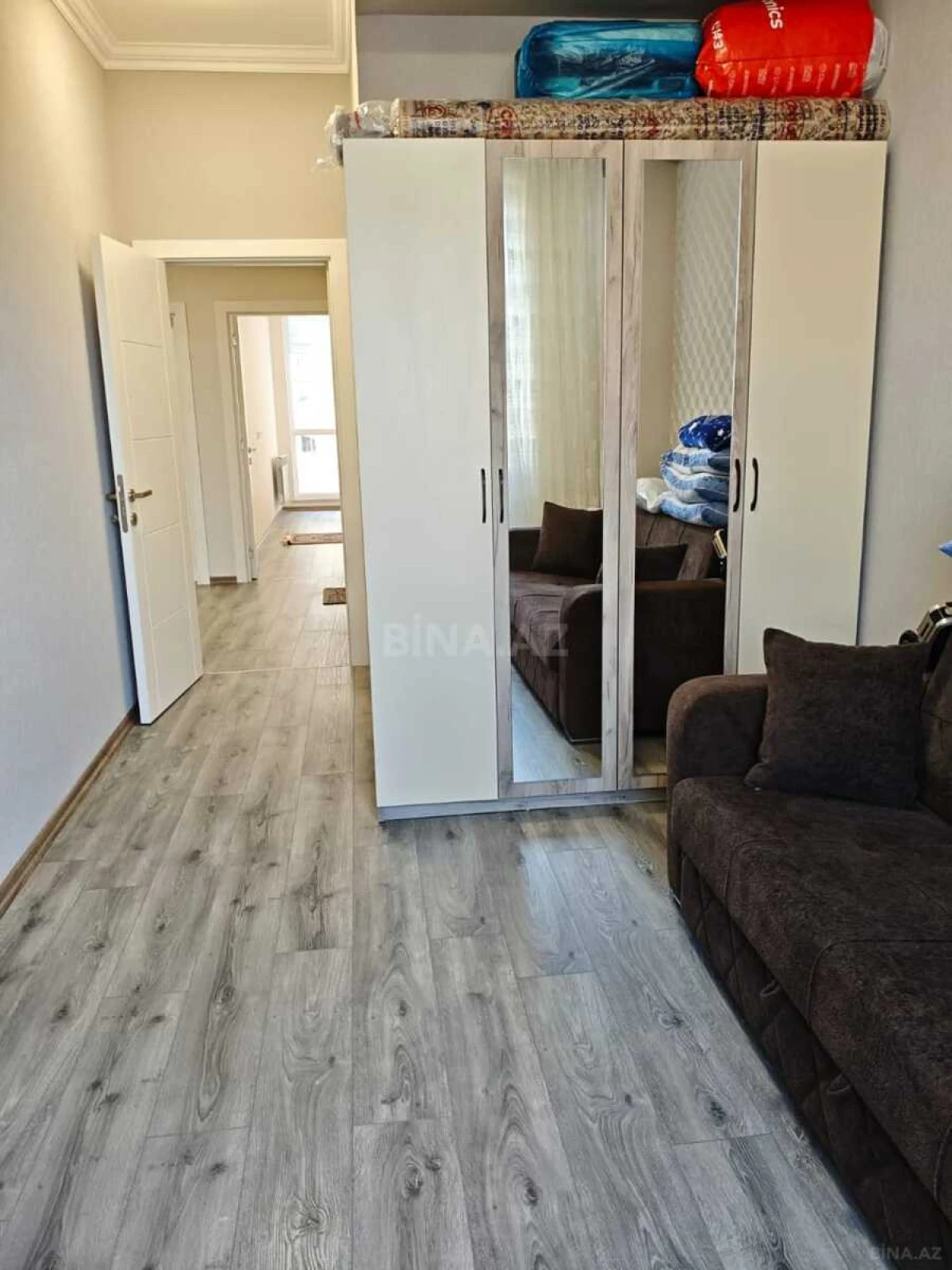 Satılır 3 otaqlı mənzil 96.5 m²
