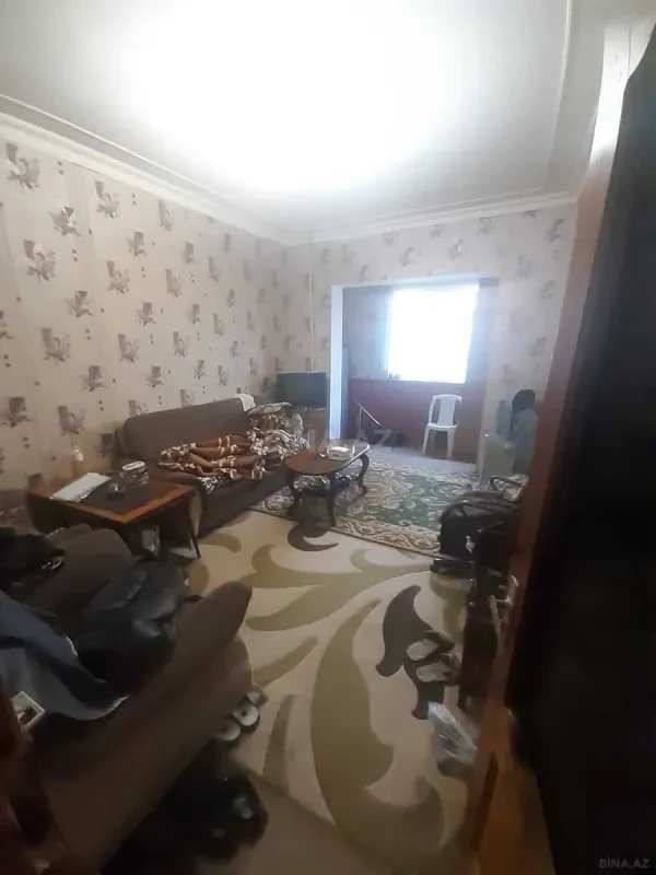Satılır 5 otaqlı mənzil 120 m²