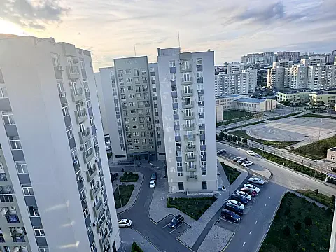 Satılır 3 otaqlı mənzil 88 m²