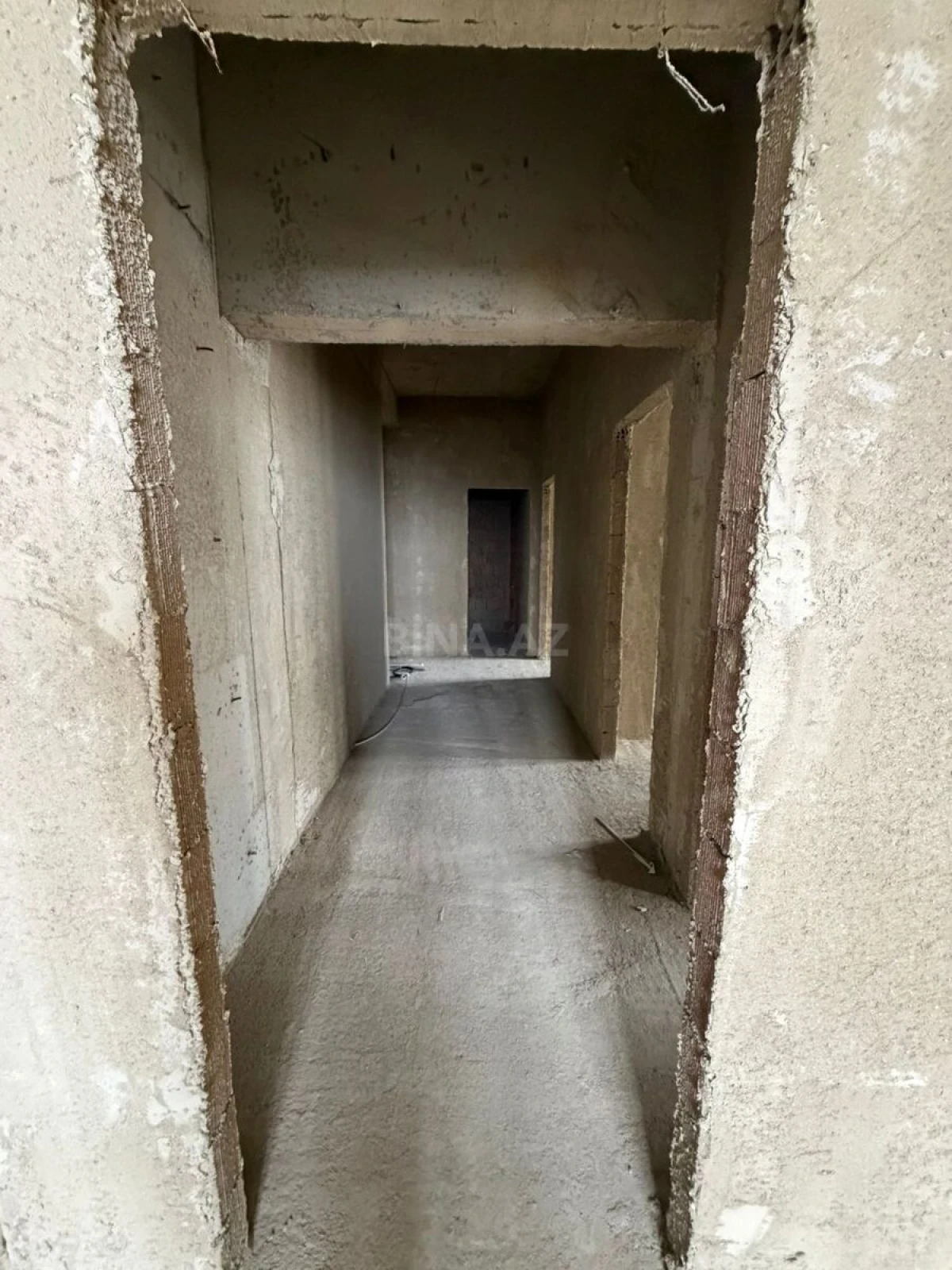 Satılır 3 otaqlı mənzil 97 m²