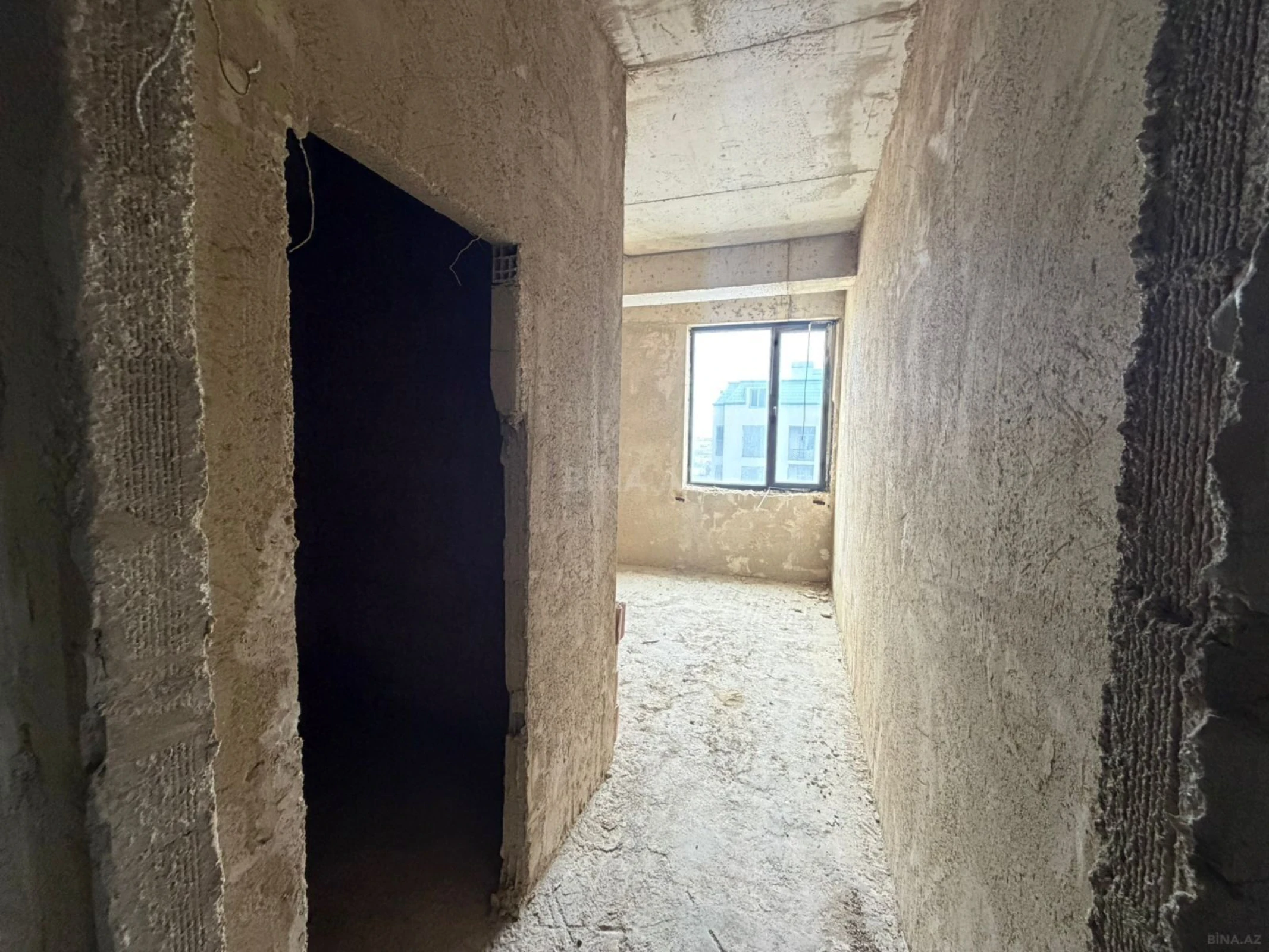 Satılır 3 otaqlı mənzil 97 m²