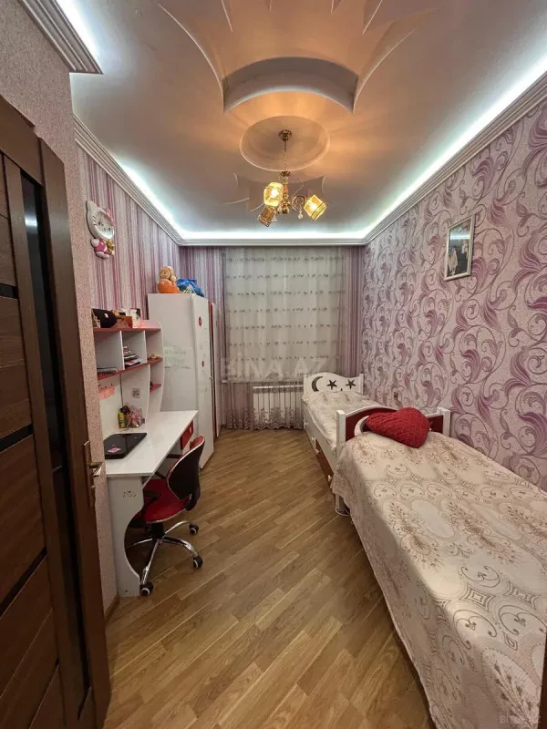 Kirayə verilir 4 otaqlı mənzil 120 m²