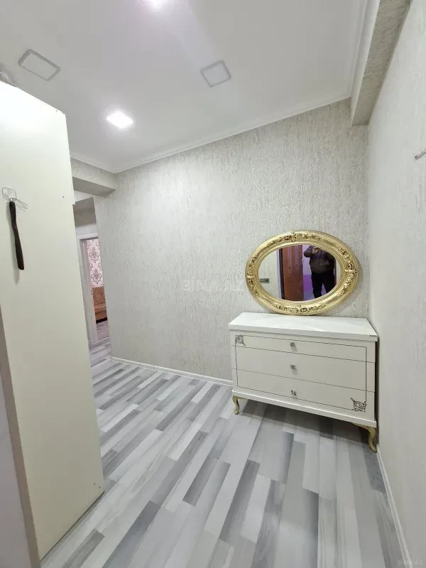 Satılır 2 otaqlı mənzil 59 m²