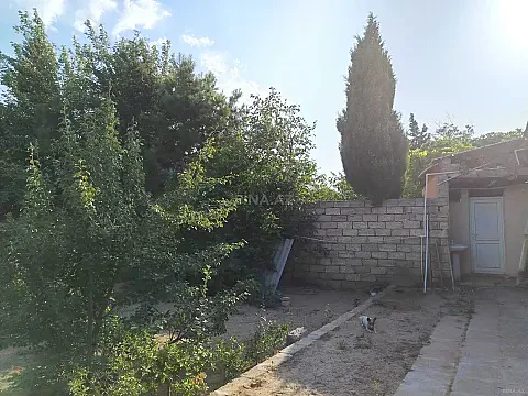 Satılır 4 otaqlı həyət evi 130 m²