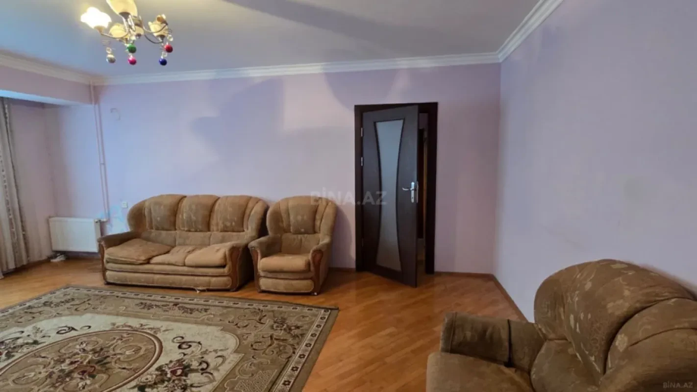 Kirayə verilir 4 otaqlı mənzil 110 m²
