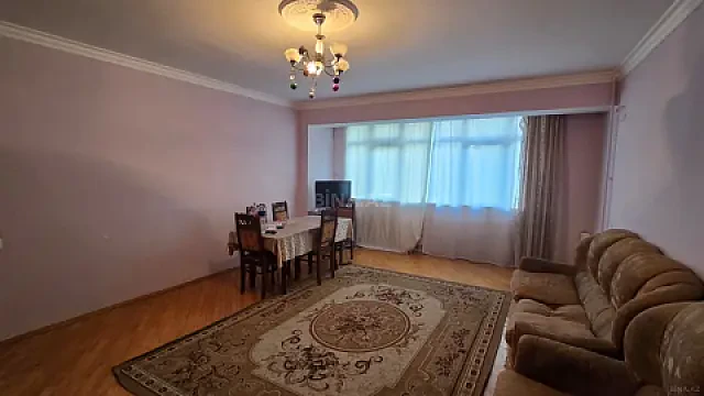 Kirayə verilir 4 otaqlı mənzil 110 m²
