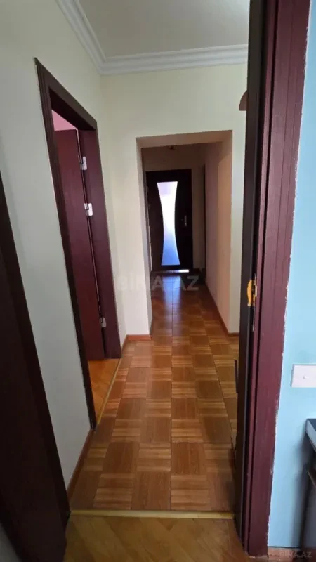 Kirayə verilir 4 otaqlı mənzil 110 m²