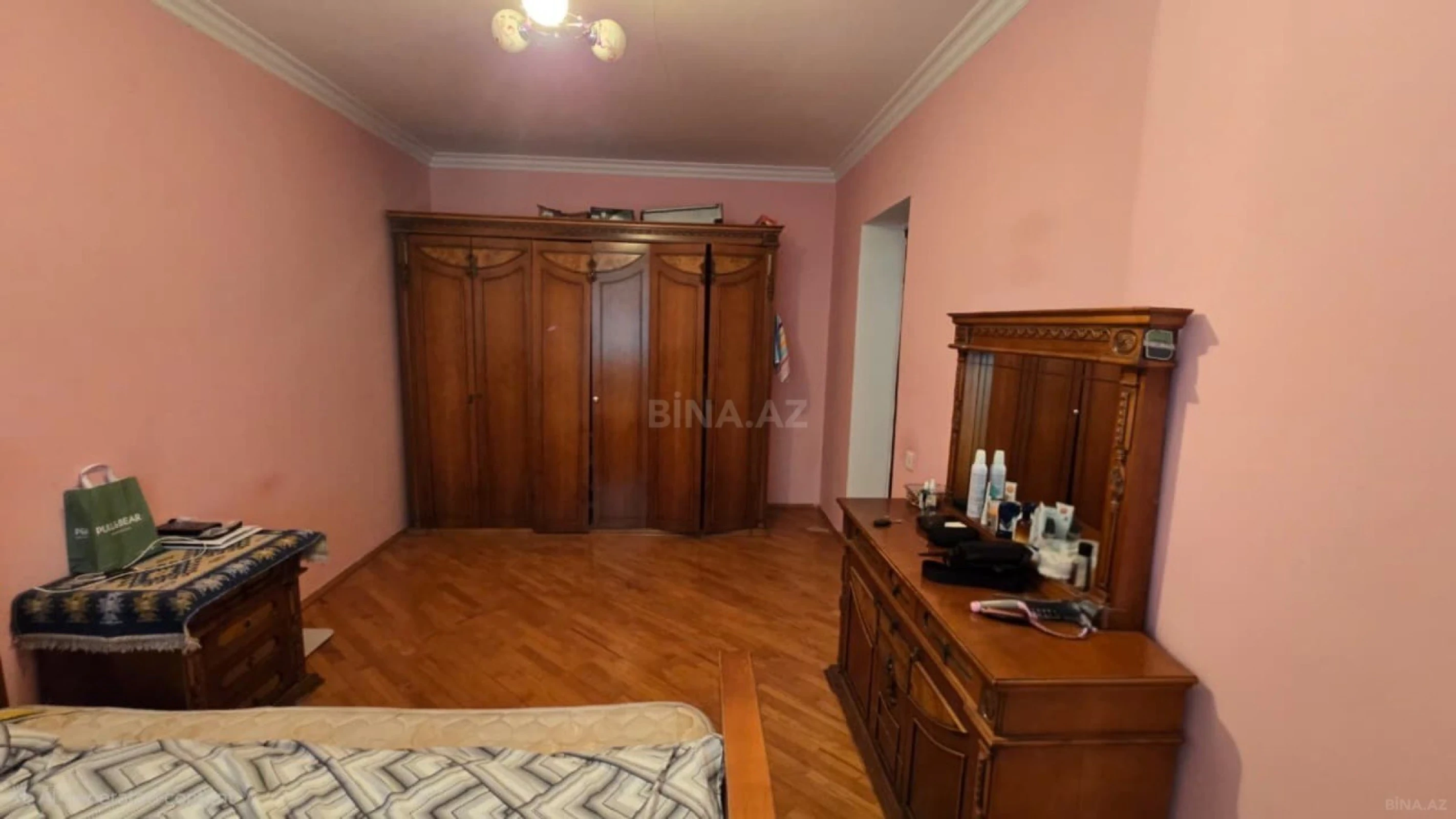 Kirayə verilir 4 otaqlı mənzil 110 m²