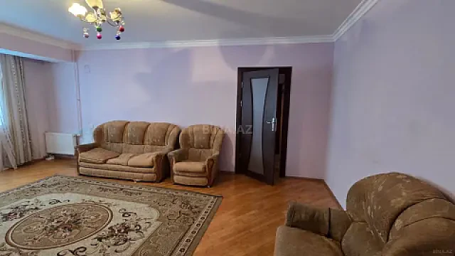 Kirayə verilir 4 otaqlı mənzil 110 m²