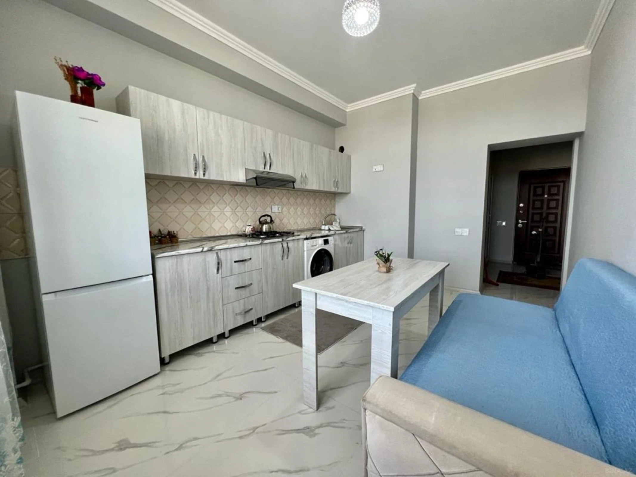 Satılır 1 otaqlı mənzil 52 m²