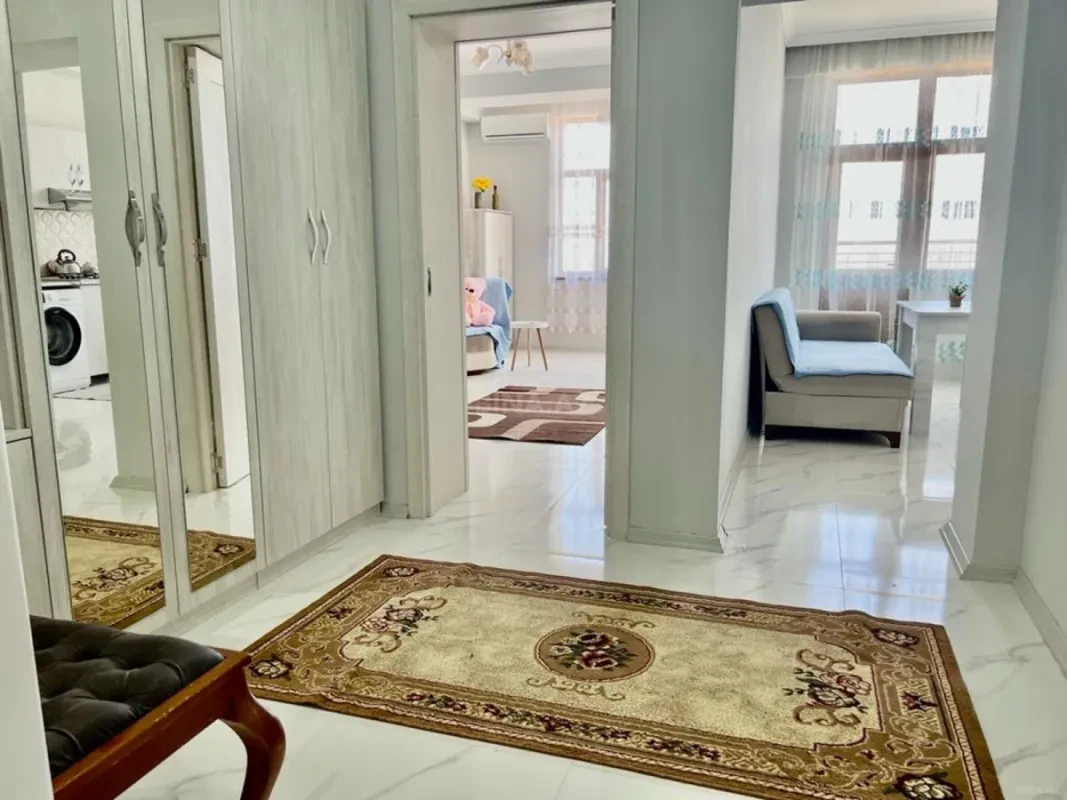 Satılır 1 otaqlı mənzil 52 m²