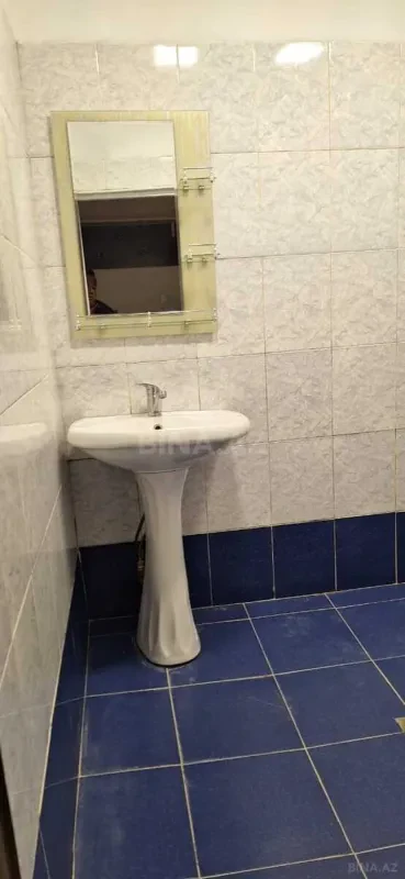 Kirayə verilir 2 otaqlı mənzil 65 m²