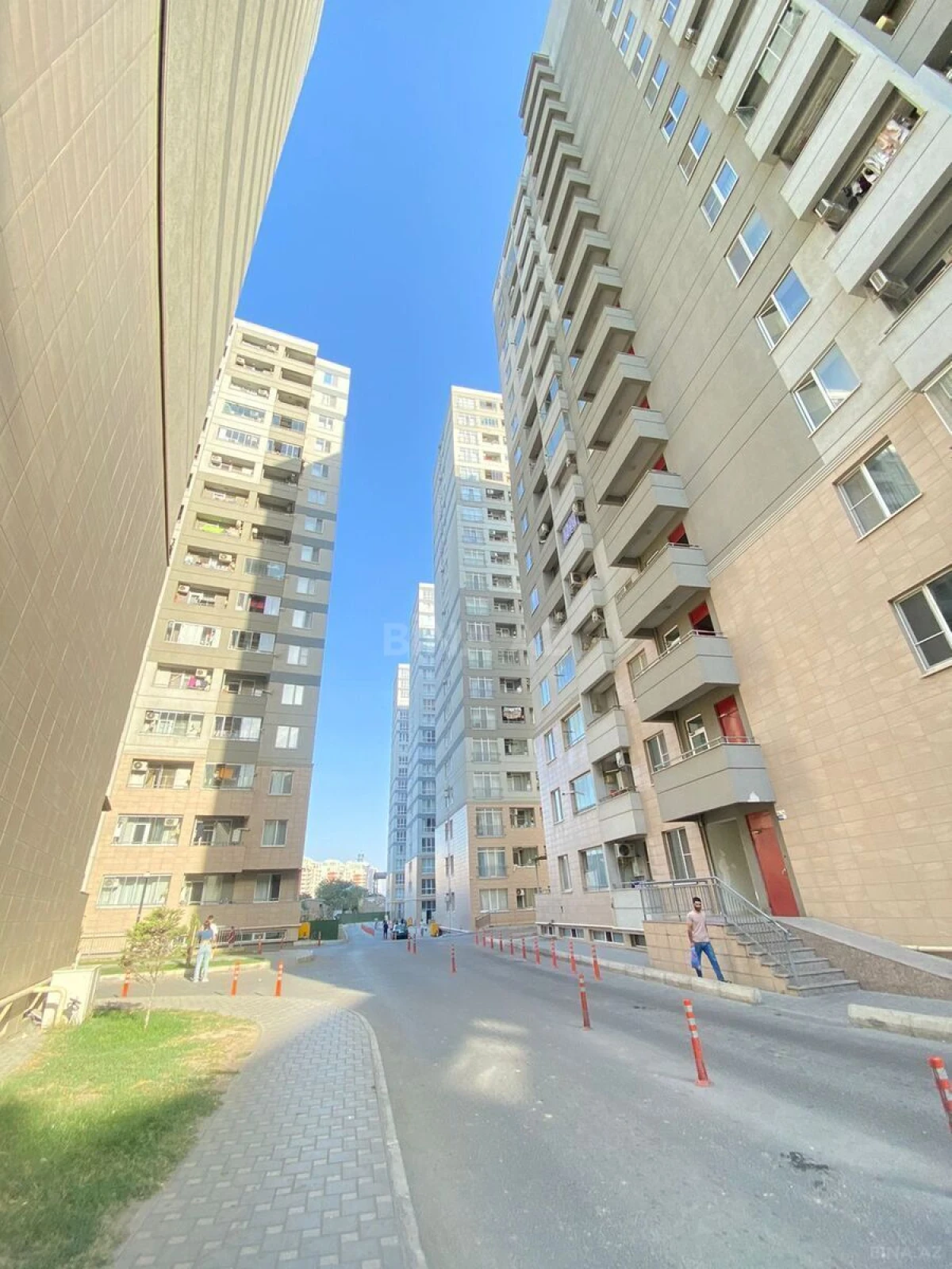 Kirayə verilir 2 otaqlı mənzil 60 m²