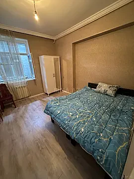 Kirayə verilir 2 otaqlı mənzil 60 m²