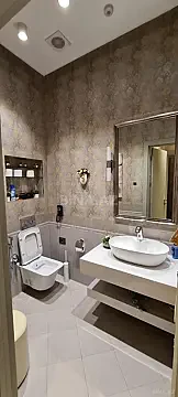 Kirayə verilir 5 otaqlı mənzil 246 m²