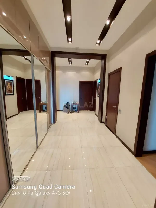 Kirayə verilir 3 otaqlı mənzil 120 m²