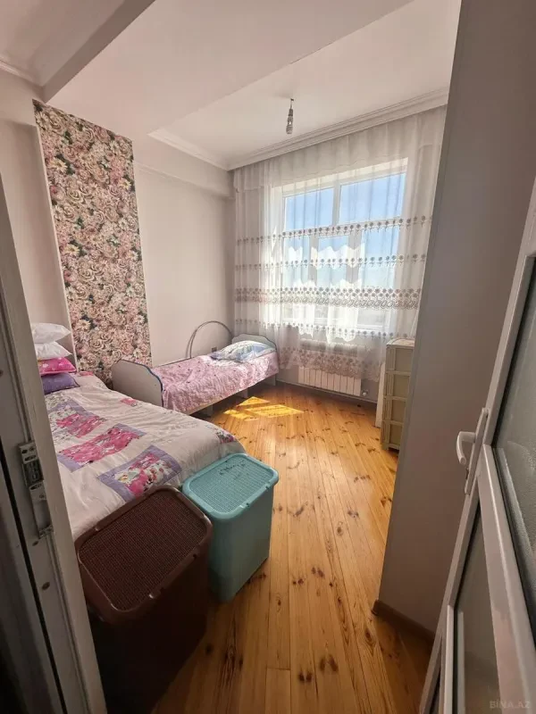Satılır 3 otaqlı mənzil 101 m²